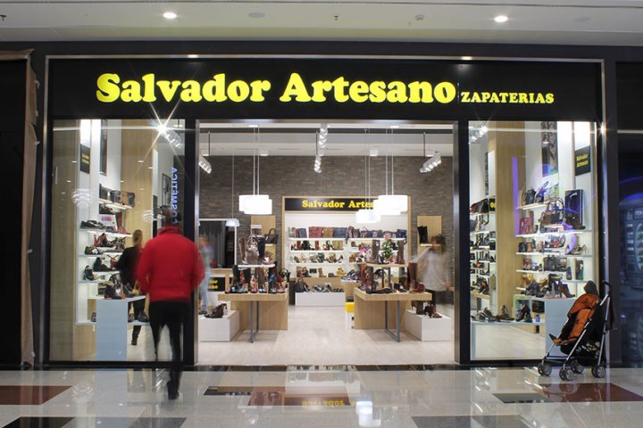 Salvador Artesano la tiendafábrica de calzado más grande de Europa