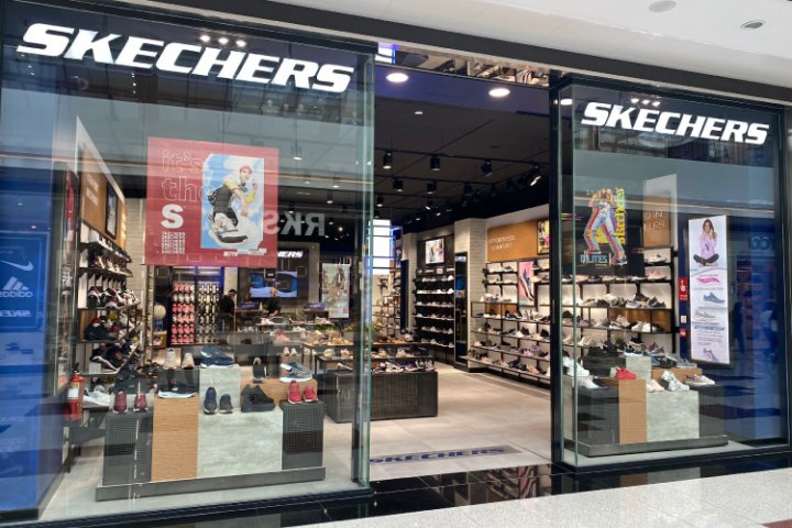 Skechers Nevada Shopping