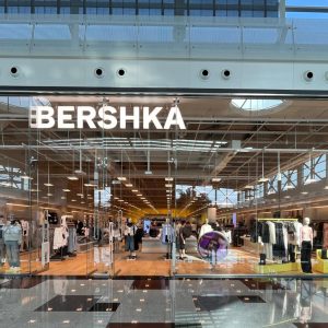 REAPERTURA | BERSHKA